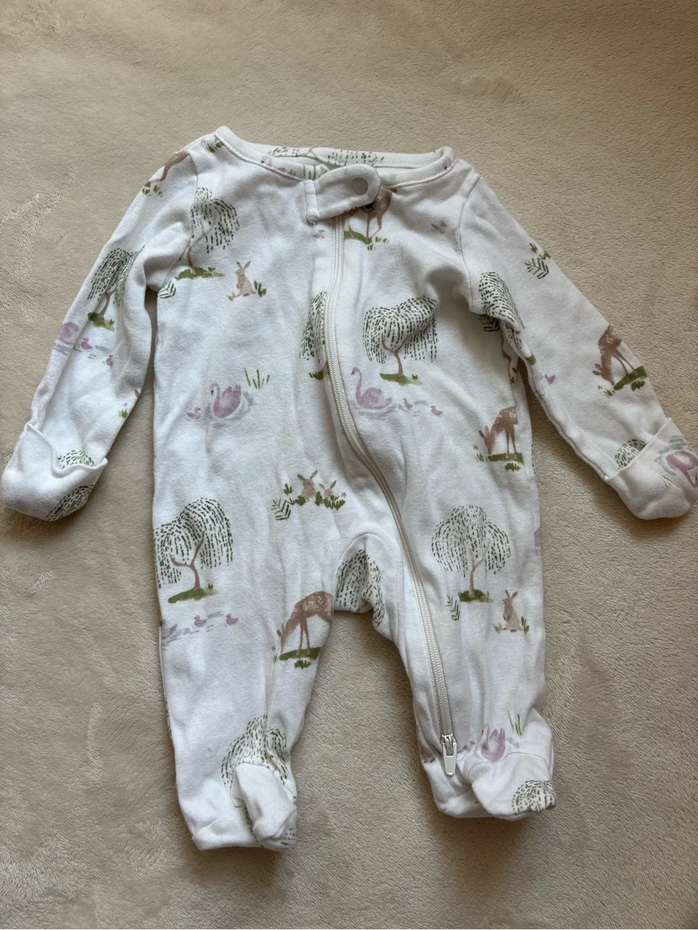 Carters baby newborn lot. 8 pieces. cotton sleepers EUC size newborn pajamas